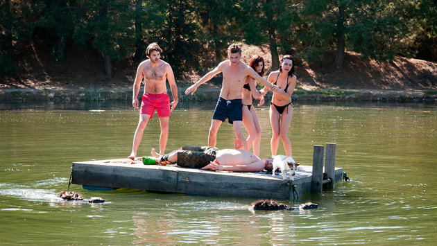 Review:Zombeavers